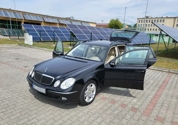 kosów lacki Mercedes-Benz Klasa E cena 29900 przebieg: 296000, rok produkcji 2005 z Kosów Lacki